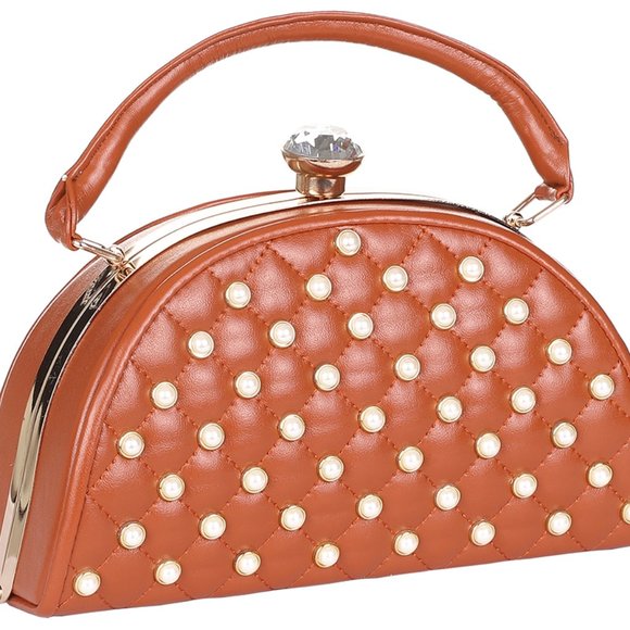 Meet your Posher, Misty - Picture 12 of 16